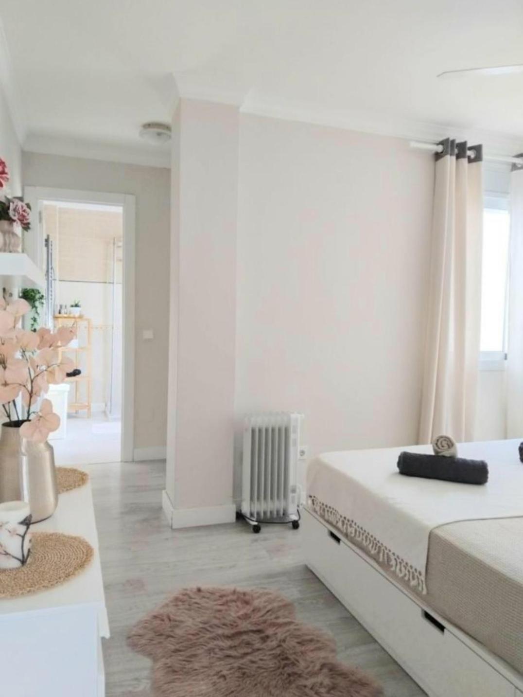 Appartement New Penthouse Near With Sunny Balcony *